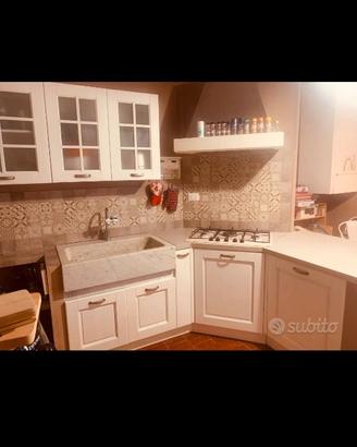 CUCINA LEGNO MASSELLO USATA SOLO 1 ANNO