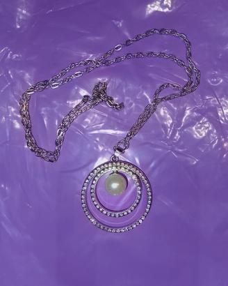 collana con ciondolo