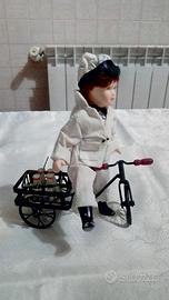 Bambola in porcellana-art.4-anno 2000-de agostini