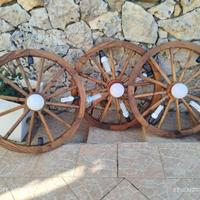 Lampadari forma di ruota legno.