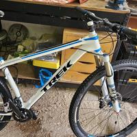 MTB trek 9.7 superfly