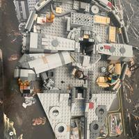 LEGO Millenium falcon