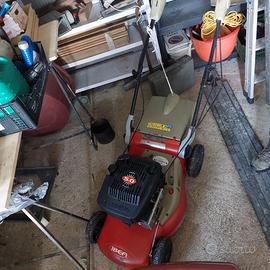 TOSAERBA CON MOTORE A SCOPPIO