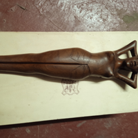 Scultura donna schiaccianoci