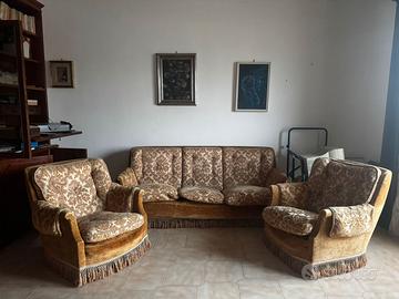 Divano e poltrone in stile vintage