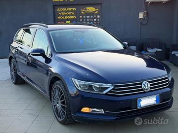 Volkswagen Passat Variant 2.0 TDI DSG Highline Blu