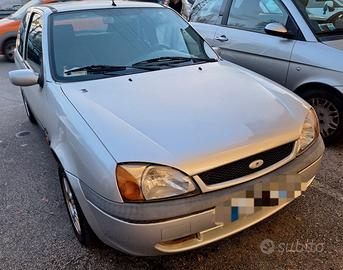 Ford Fiesta 1.2 16v 3 porte benzina Ghia 2002
