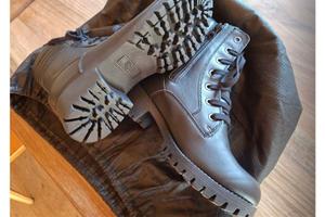 ABBIGLIAMENTO MOTO