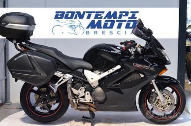 HONDA VFR 800 - 51.000 KM + VALIGE