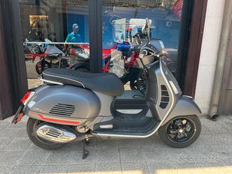 Piaggio Vespa 300 GTS usata in vendita a Foggia e provincia