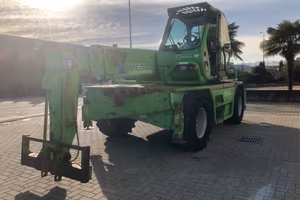 SOLLEVATORE TELESCOPICO MERLO ROTO 45.21