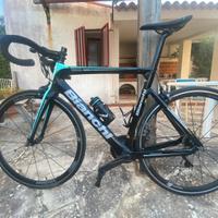 Bici da corsa Bianchi Aria