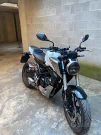 Moto honda cb125r