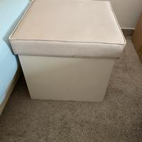 Pouf bianco in pelle