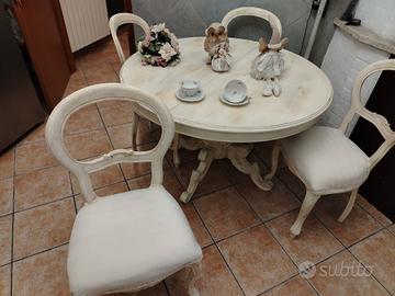 TAVOLO E SEDIE SHABBY ANTICATI