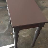 Piccolo tavolo e scrivanis