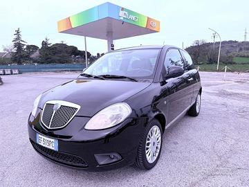Lancia Ypsilon 1.2 69 CV Ok neopatentati
