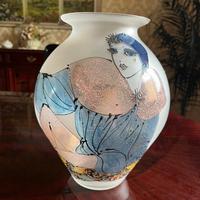 Vaso in vetro dipinto a mano