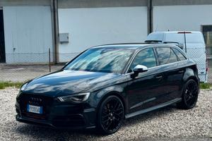 Audi S3 Stronic quattro