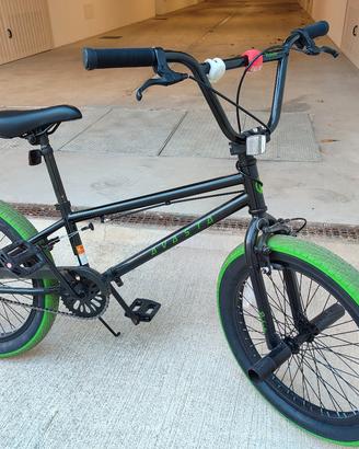 bicicletta BMX