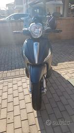 Piaggio Beverly 350