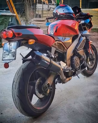 aprilia tuono rsv 1000 old