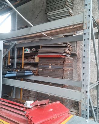 scafali varie misure 500 euro