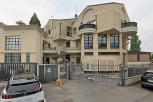 Immobile di 54 m² a Seregno
