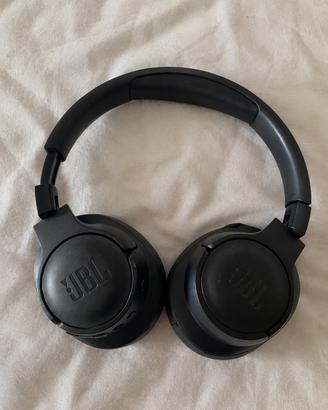 JBL Tune 760NC