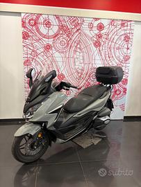 Honda Forza 350