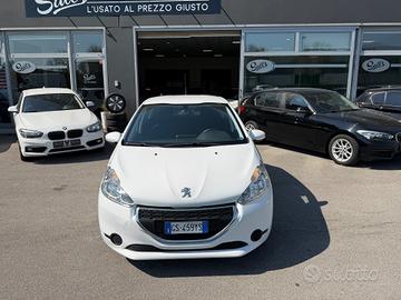 Peugeot 208 1.2 benzina