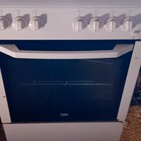 cucina 4 fuochi a gas e GPL 