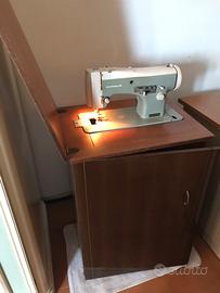 macchina da cucire con mobile
