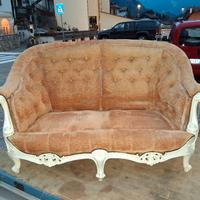 divano vintage più due sedie più cuscini abbinati