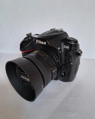 Nikon D300 SCATTI 22400  SOLO CORPO