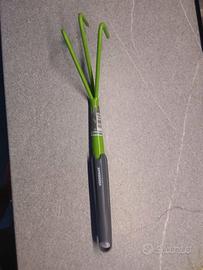 VERDEMAX Sarchiello a tre punte in acciaio . Nuovo