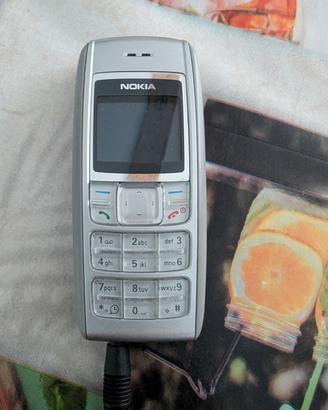 cellulari e smartphone varie età 