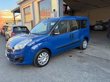 Opel Combo Tour - Allestimento Disabili (Rampa)