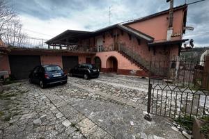 Trilocale arredato in mini complesso residenziale