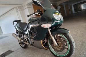 Suzuki GSX750F 