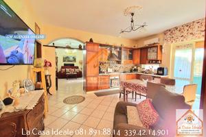 S.Antimo p. rialzato ristrutturato 4 vani 129000