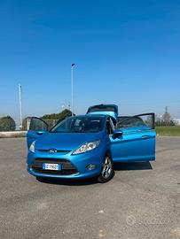 FORD FIESTA  TITANIUM  1400 gpl
