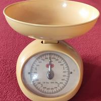 bilancia analogica  da cucina