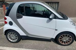 Smart Fortwo Coupe' Bianca