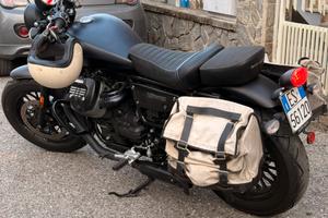 Moto Guzzi v9 bobber 2020