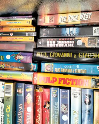 Videocassette VHS cartoni e film - STOCK