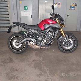YAMAHA MT 09 2016