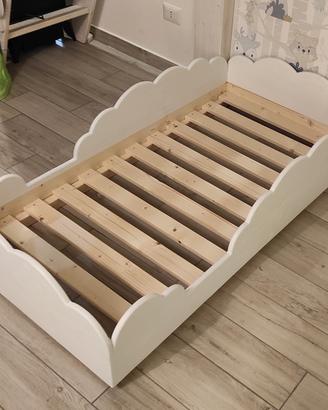 Lettino Montessori bambini vari modelli in legno 