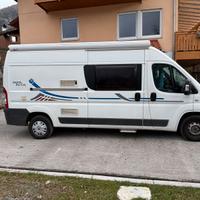 Camper puro allestimento ADRIA TWIN