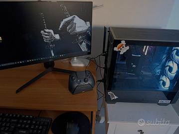 PC da gaming assemblato con Monitor e accessori in